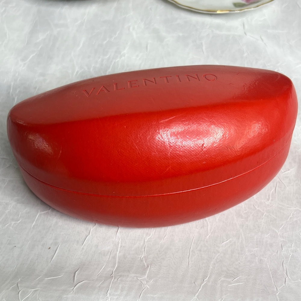 Valentino Bold Red Sunglasses Case - Picture 2 of 6